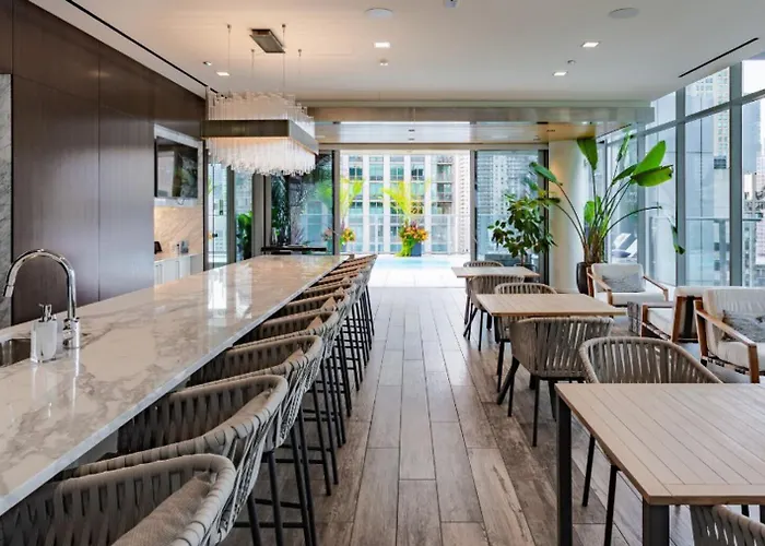 River North 1br W Coffee Shop Gym Nr Chi-972 Apartamento