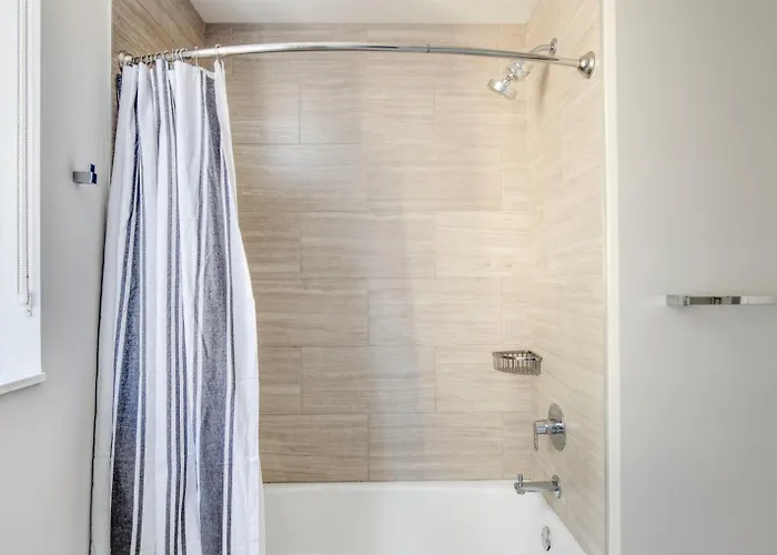 River North 1br W Coffee Shop Gym Nr Chi-972 Apartamento Chicago