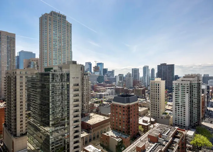 River North 1br W Coffee Shop Gym Nr Chi-972
