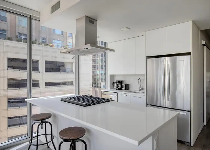 River North 1br W Coffee Shop Gym Nr Chi-972 * Chicago