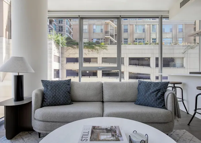 Apartamento River North 1br W Coffee Shop Gym Nr Chi-972