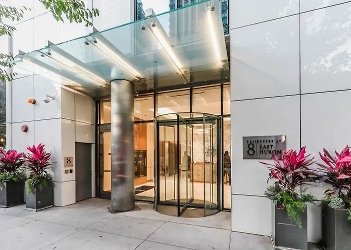 River North 1br W Coffee Shop Gym Nr Chi-972 Chicago