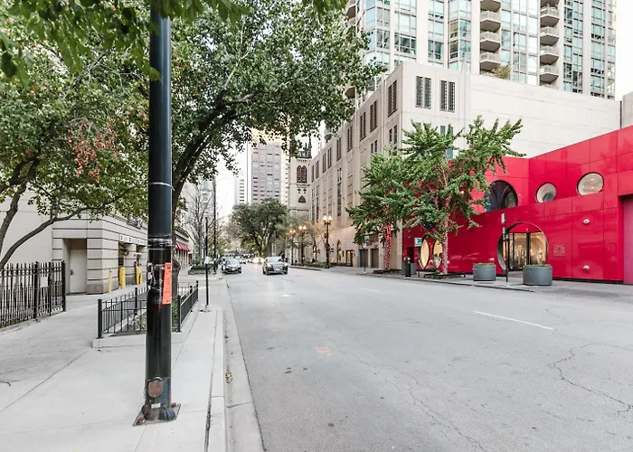 River North 1br W Coffee Shop Gym Nr Chi-972 *